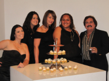 2 Girls and a Cupcake